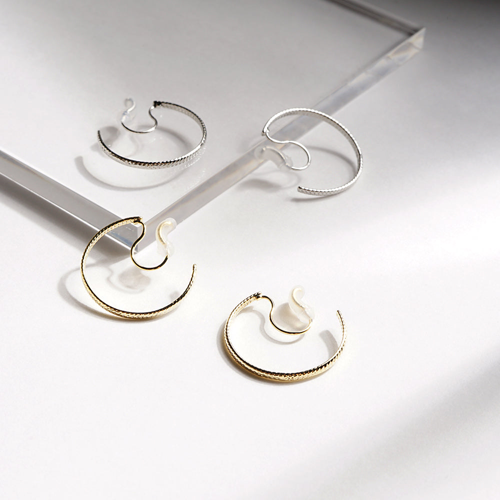 【NEW】メタルフープ ノンホールピアス