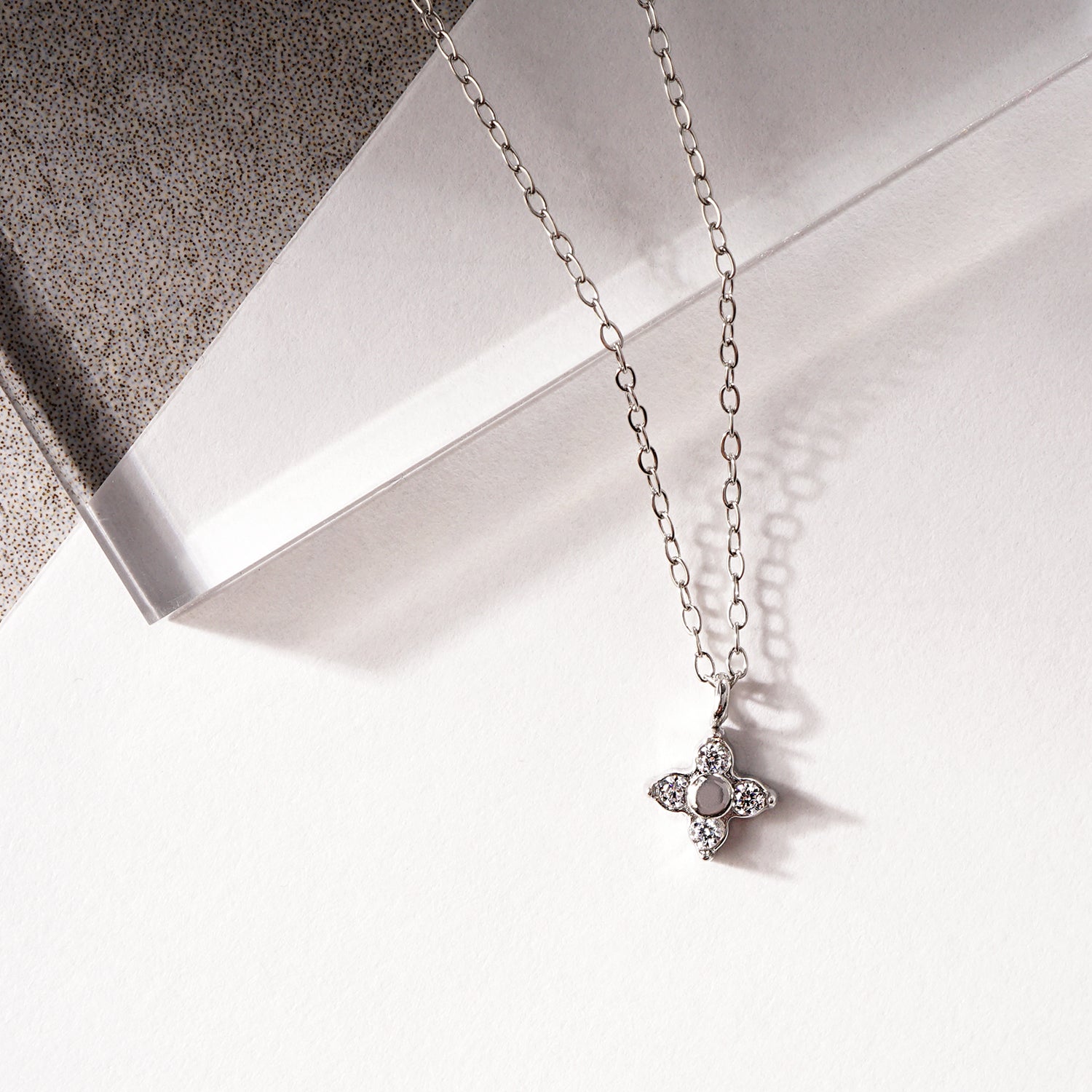 【NEW】ステンレス キュービックジルコニア ネックレス
