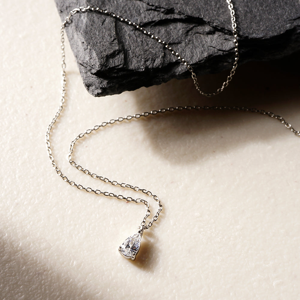 【NEW】【 金属アレルギー対応 】ステンレス キュービックジルコニア ティアドロップ ネックレス
