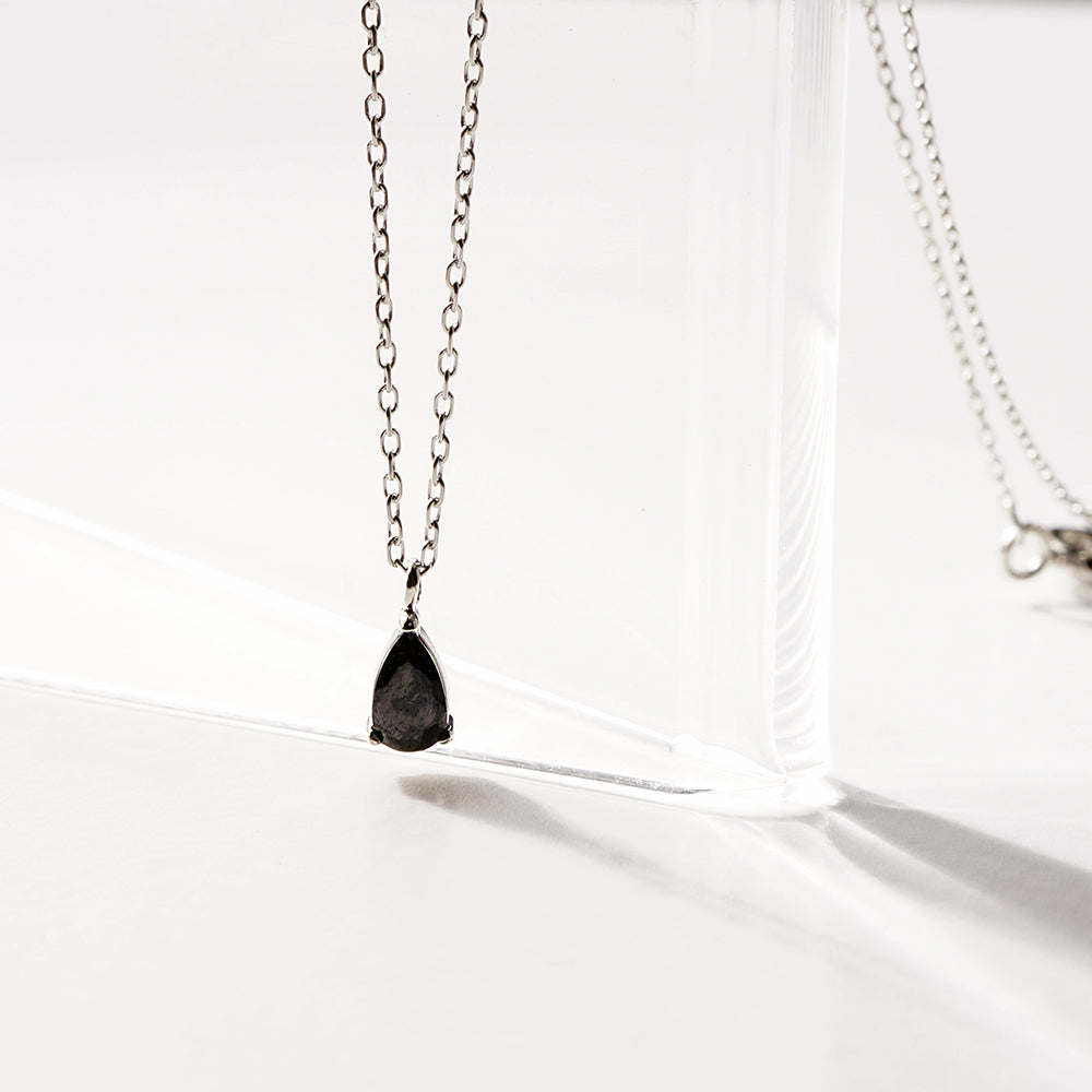 【NEW】【 金属アレルギー対応 】ステンレス キュービックジルコニア ティアドロップ ネックレス