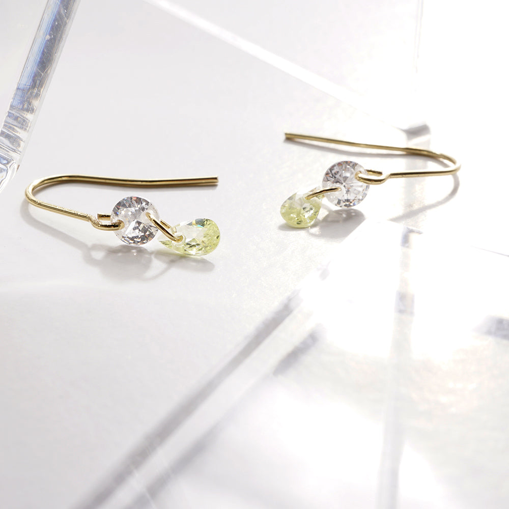 金属アレルギー対応 ステンレス 2連 カラーキュービックピアス