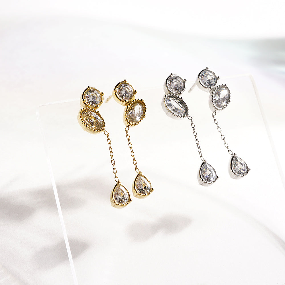 【NEW】【 金属アレルギー対応 】クリアキュービックジルコニア ステンレスピアス