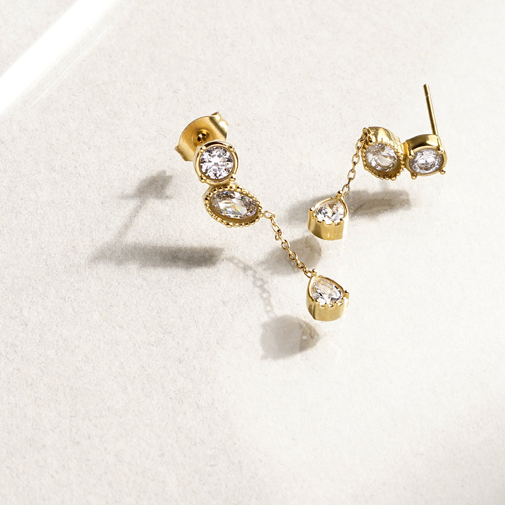 【NEW】【 金属アレルギー対応 】クリアキュービックジルコニア ステンレスピアス
