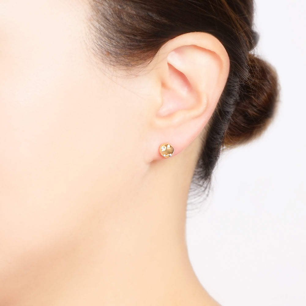 【NEW】メタルシリーズ メタル×ビジュー ボール セラミックポストピアス