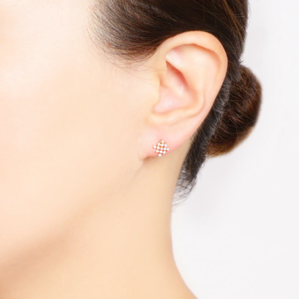 【NEW】ビジューシリーズ  スクエア セラミックポストピアス