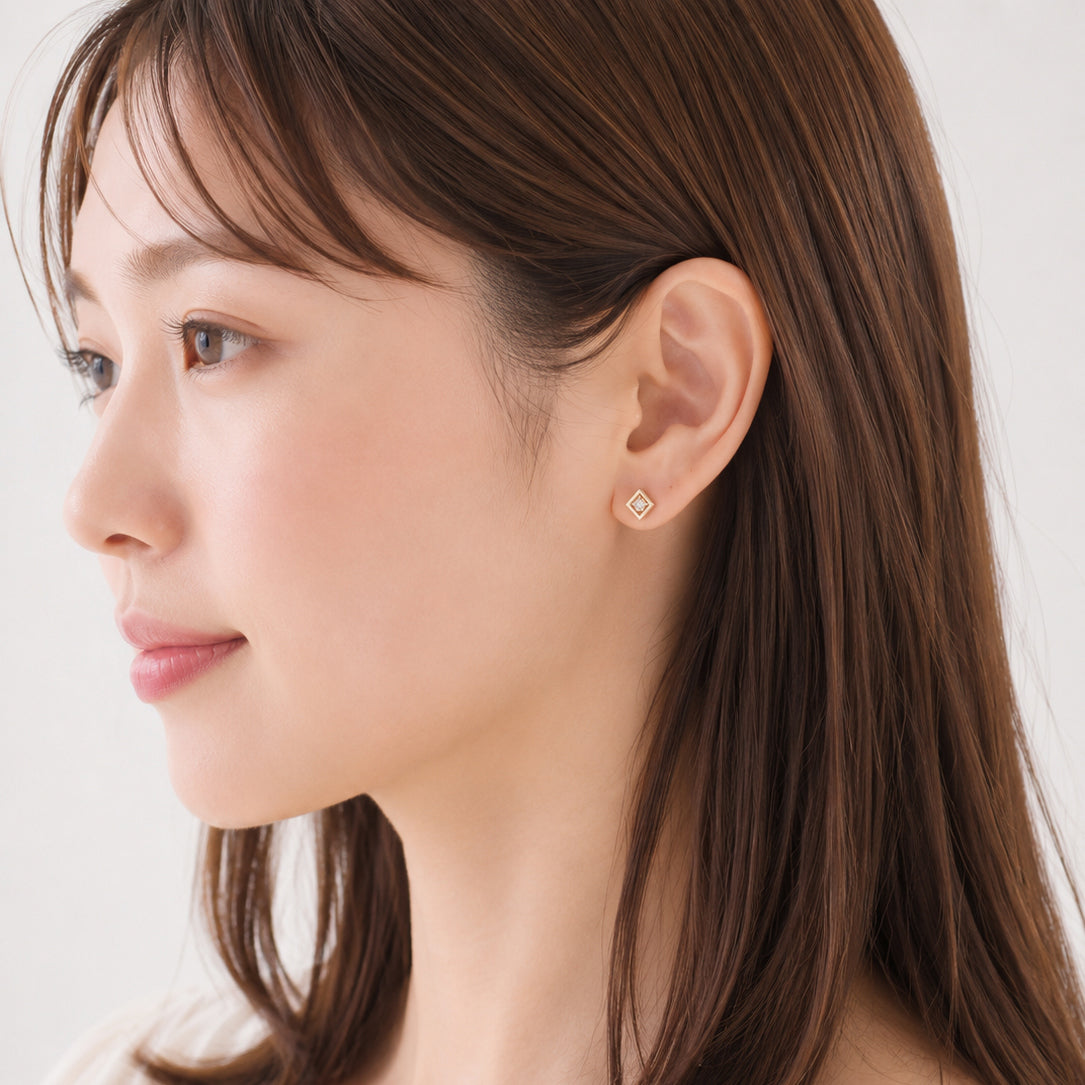 【NEW】【 金属アレルギー対応 】 カラーエポ×キュービックジルコニアシリーズ スクエアセラミックポストピアス