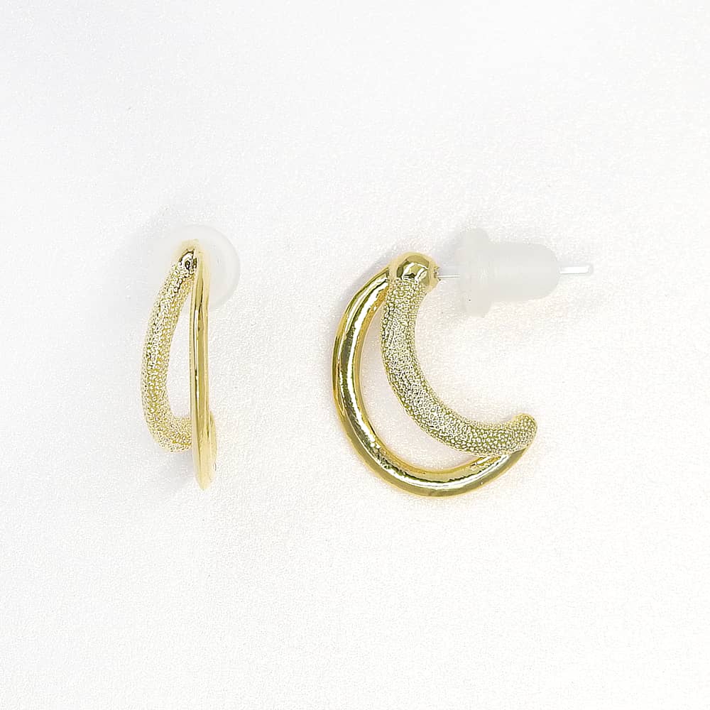 【NEW】【 金属アレルギー対応 】梨地 ダブルフープ セラミックピアス