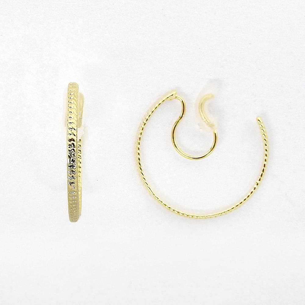 【NEW】メタルフープ ノンホールピアス